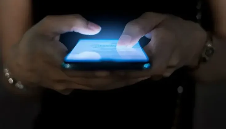 3.3’lük deprem öncesi telefonlara gönderilen uyarı mesajı infial yarattı