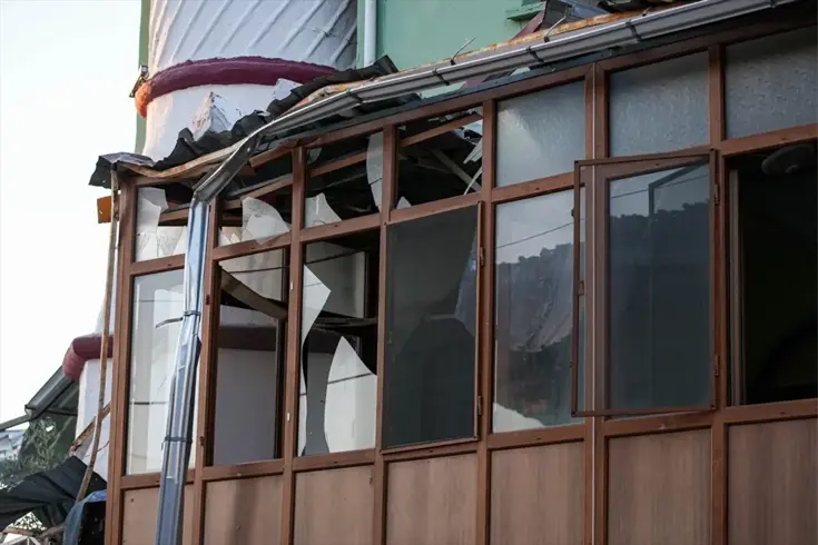 6.1'lik deprem sonrası 237 artçı sarsıntı meydana geldi 3 6 1 lik deprem sonrasi 237 artci sarsinti meydana 18934794 4274 amp