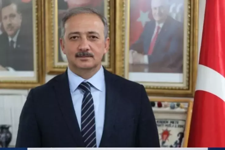 AK Parti Milletvekili Kadem Mete'nin aracı kaza yaptı 3 ak parti milletvekili kadem mete nin araci kaza 18956791 9017 amp