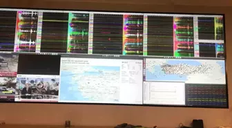 Balıkesir Sındırgı'da Meydana Gelen 6.1 Büyüklüğündeki Depremin Anı Fotoğraflandı 3 balikesir deki depremin kaydedildigi anlar 18934351 amp