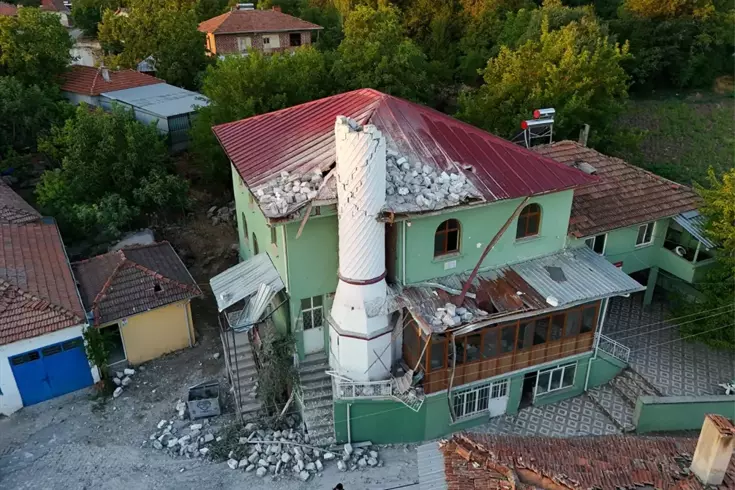 deprem sonrasi sindirgi da yaz okullari tatil 18934517 1849 amp