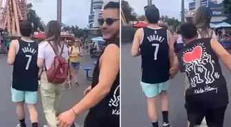 Eşi ile el ele yürüyen adama yapılan şaka gündem oldu 3 esi ile el ele yuruyen adama yapilan saka gundem 18018667 462 amp