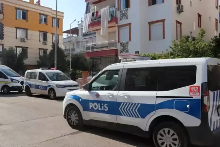 Eski sevgiliye bıçaklı saldırı! İki kişi yaralandı 3 eski sevgiliye bicakli saldiri iki kisi yaralandi 18956469 5956 amp