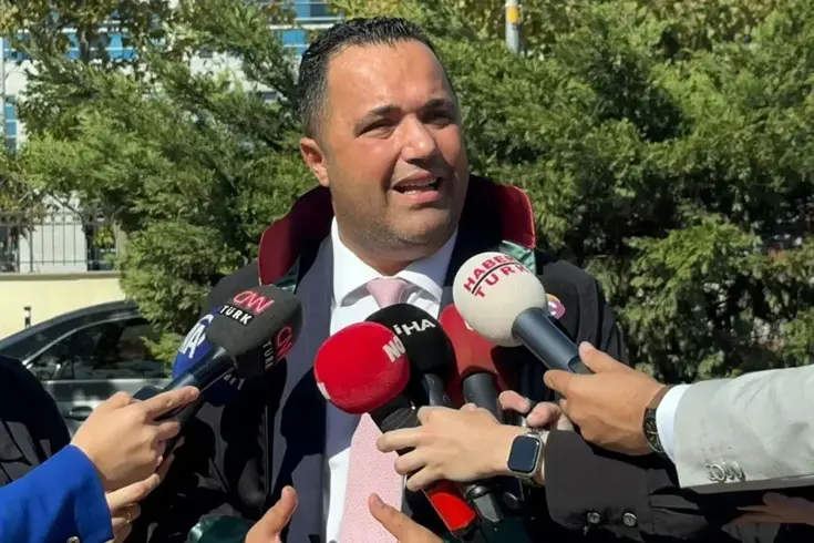 Avukat Rezan Epözdemir'in savcılık ifadesi! 150 bin dolarlık rüşvet iddiası soruldu 3 gozaltinda bulunan avukat rezan epozdemir in 18944972 5429 amp