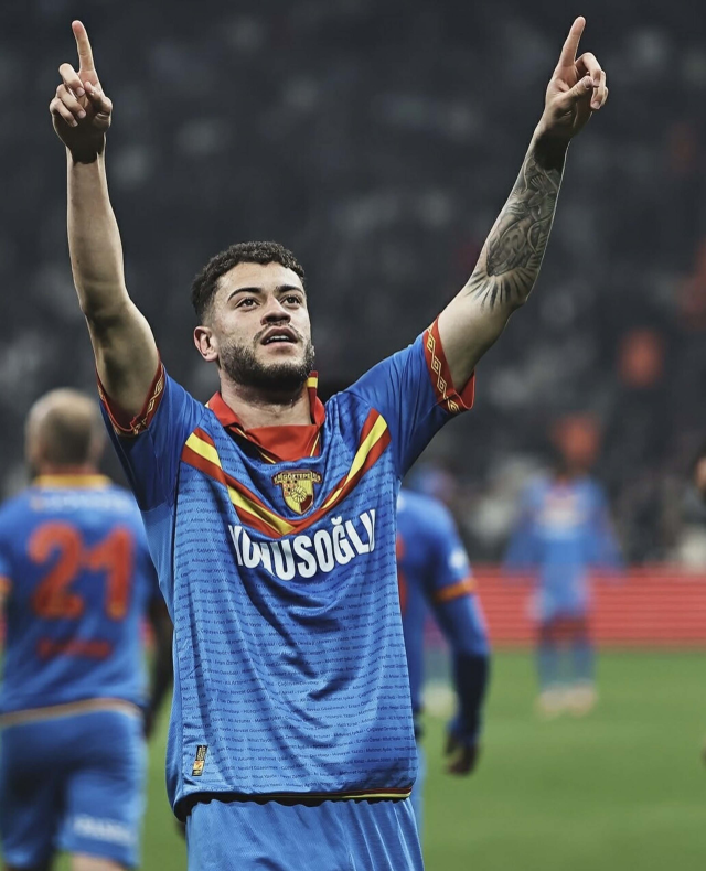 Göztepeli Romulo rekor bonservisle Türkiye'den ayrılıyor