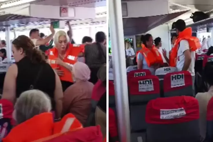 istanbul avsa adasi feribotu kayaya carpti panik 18933551 2126 amp