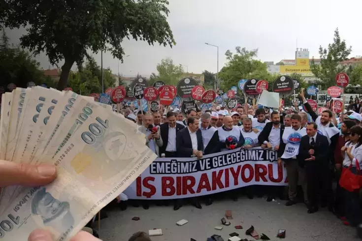 kamuda toplu sozlesme gorusmeleri tikandi 18952716 9607 amp