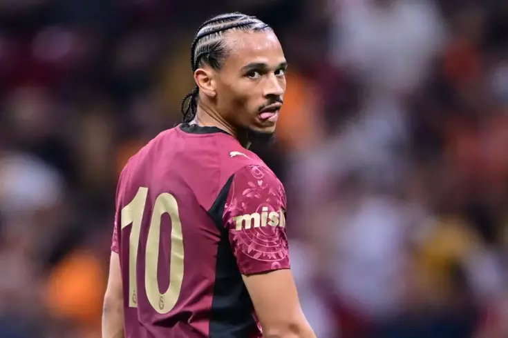 Leroy Sane'den Sacha Boey'e sürpriz telefon 3 leroy sane den sacha boey e surpriz telefon 18911878 6800 amp