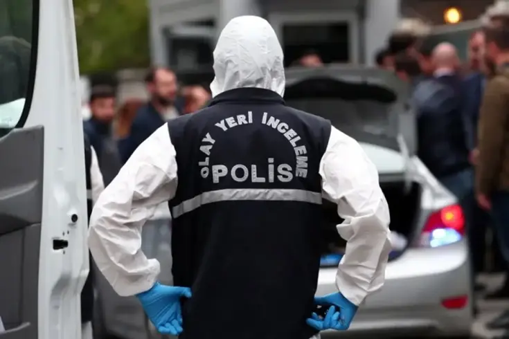 otel calisani genc evinde canina kiydi hem de 18911920 4385 amp