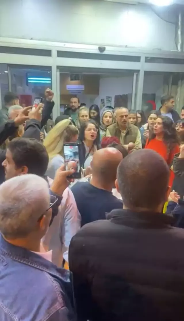 İstanbul'un ünlü hastanesi kapılarını kapattı, bir gecede 200 kişi işten çıkarıldı İstanbul'un ünlü hastanesi kapılarını kapattı, bir gecede 200 kişi işten çıkarıldı